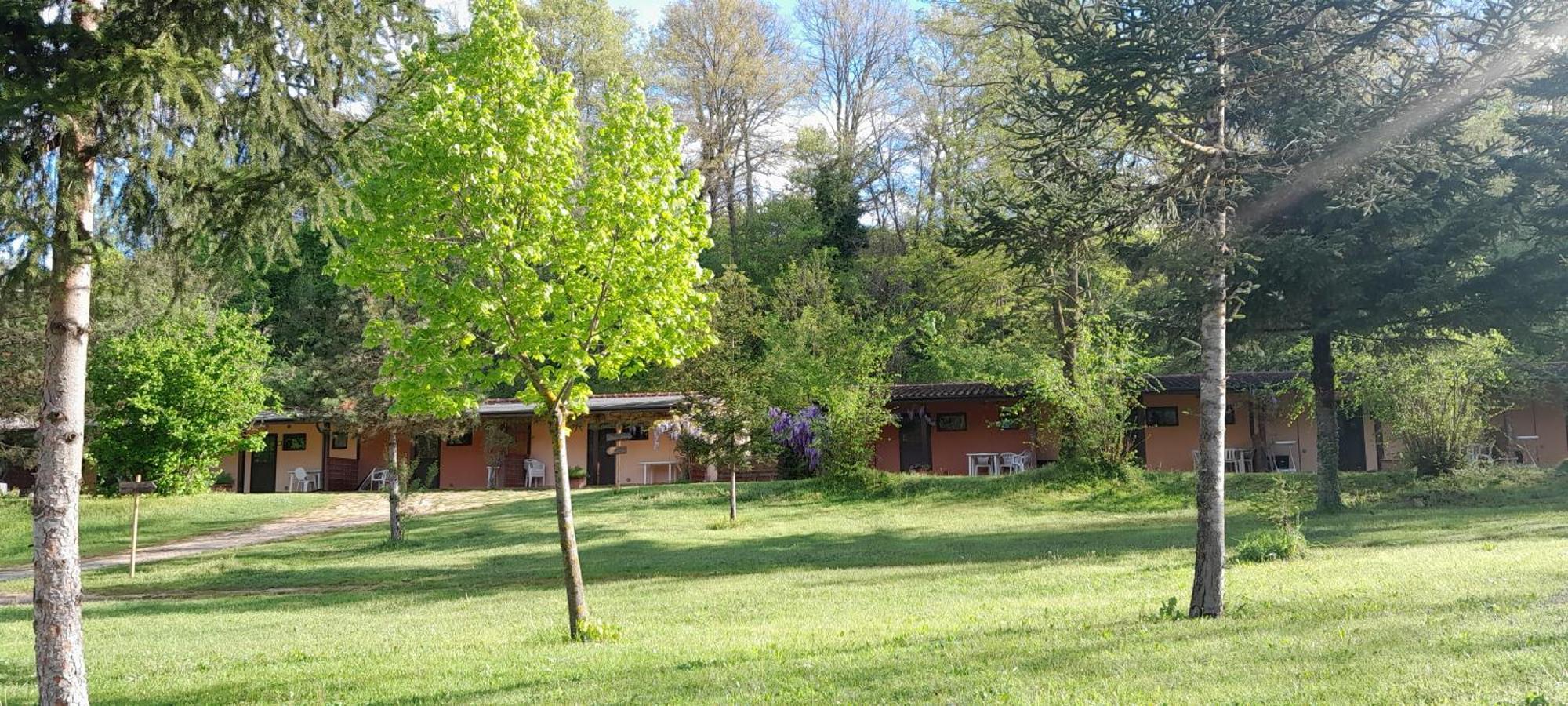 Rio Verde Camping Villaggio Costacciaro Exterior photo