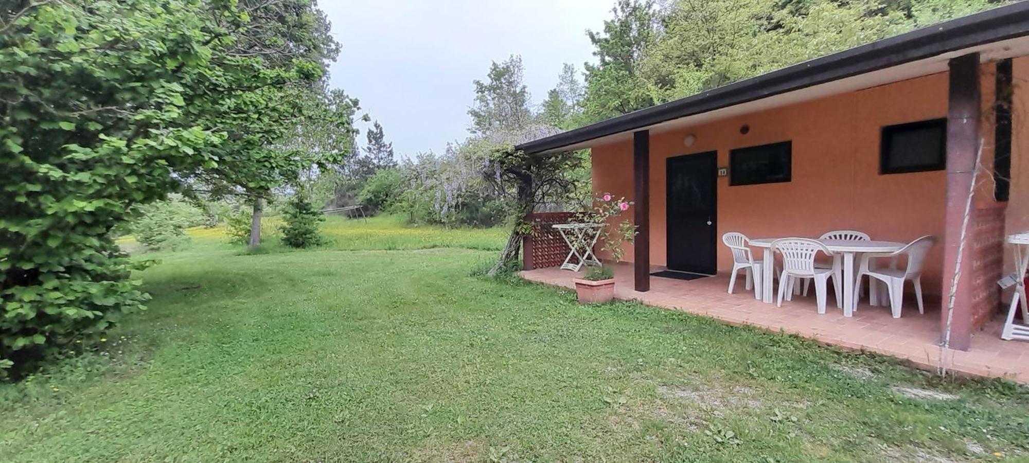 Rio Verde Camping Villaggio Costacciaro Exterior photo