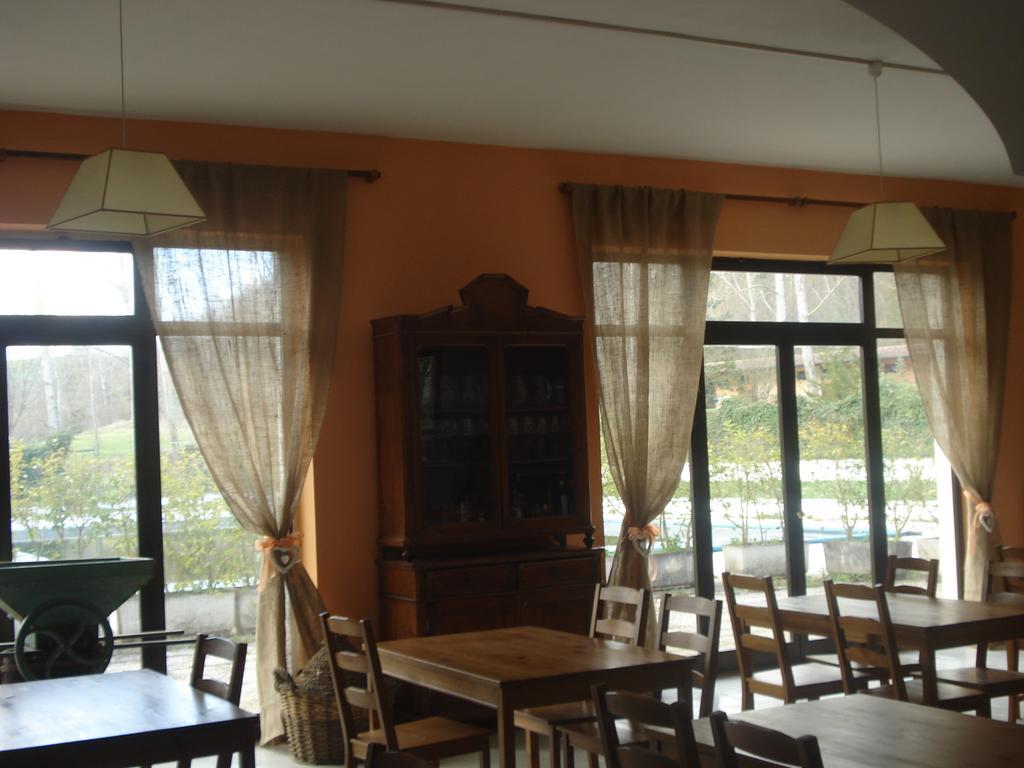 Rio Verde Camping Villaggio Costacciaro Exterior photo
